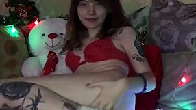 i love licking her pussy and fingering it while she masturbates with her fingers