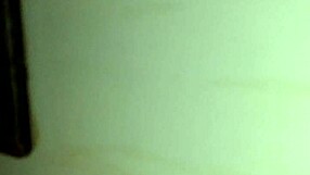 I enjoy bareback fucking with brazilian guy on holiday, ending with gala