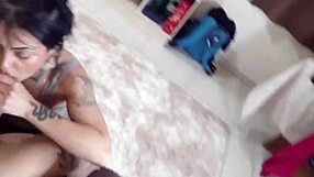 a gostosa gaúcha tatuada voltou pra são paulo faminta de pau, olha só o tesão no red