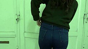 follo al repartidor y se corre adentro sin cond�n