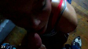 Madi当18+骚货深喉吸屌业余口活