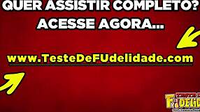 Ehi, beccato questo pervertito a farsi le seghe in macchina con Elisa Sanches!