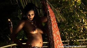 Erotic Movements From Sexy India