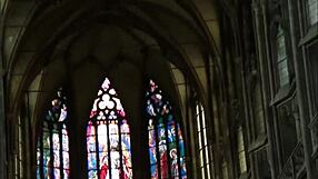 Explore inside prague castle with czech tourist