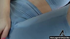 Alix Lynx Gets Creampied by Alex Legend in Her Leggings