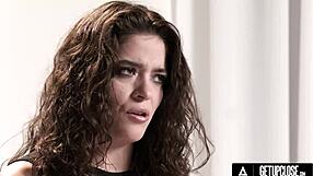 up close interview on how women orgasm with solo masturbation