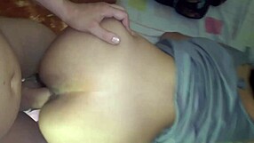 me vengo adentro de mi hermanastra y la grabo