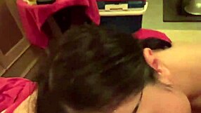 What secrets does this Japanese amateur hide in her part-time job as a health girl? It's full of surprises.