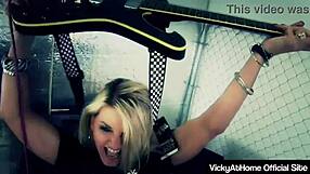 Hot Blonde Vicky Vette Rubbing Her Pussy – Want a Titjob?