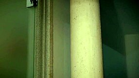 Charlotte Angie seduce a su hermana en parodia clásica