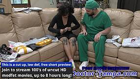 A typical young woman’s first appointment at the gynaecologist with nurse Aria at Doctor Tampa’s clinic