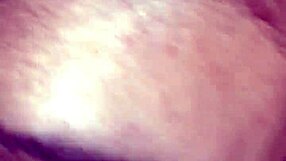 Latina patient receives deepthroat treatment from doctor in hospital