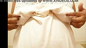 Madhypradesh Girl Shows Big Tits Boobs Sexy!