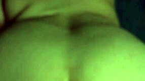 Seksi POV iç dölleme, döl fışkırtma ve anal aksiyonla geri dönüyor