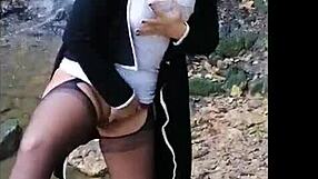 시어머니 자연 속에서 몸매 뽐내며 야생적이네! 😍