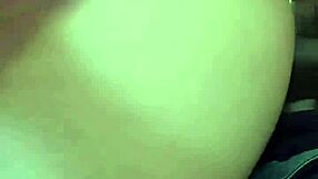 Wife Without Panties Gets Fucked on Sofa?