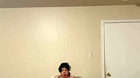 Exciting Hot Pussy Gets Cum in Intense Session!