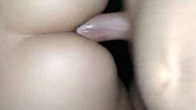 partiendo el culito de mi novia