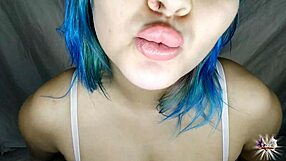 i paint my lips with lipstick for mouth fetish 😘