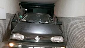 fudendo no capu do carro