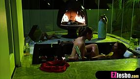 Relaxing bath ends in hot pussy licking with roommate