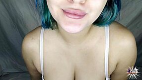 i paint my lips with lipstick for mouth fetish 😘