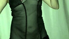 Adoro mostrar minha buceta para meu marido masturbar gostoso pra min