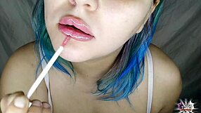 i paint my lips with lipstick for mouth fetish 😘