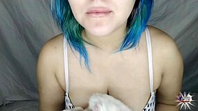 i paint my lips with lipstick for mouth fetish 😘