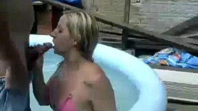 Blonde slut fucks on webcam in favela
