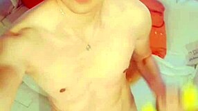 flaco vergon masturbating big cock