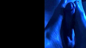 A free recipe for a succulent footjob for Sol in emseu