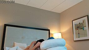 20letá hluboce sají obrovský kokot s hrubou dovedností