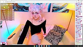 Cosplay Hentai PET Wants To PLAY With You