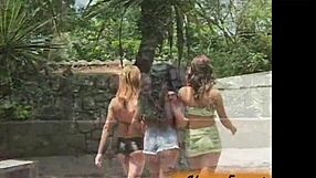 Brazilian amateurs show big asses and natural tits in public rio de janeiro