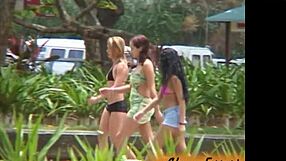 Brazilian amateurs show big asses and natural tits in public rio de janeiro