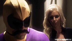 Phoenix marie in parody cumshot scene