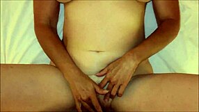 amateur mature couple engages in pussysex and creampie privately