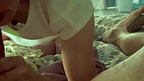 amateur babe shows sucking skills