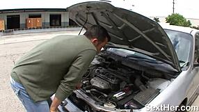 Madison Ivy Gives Blowjob To Large Cock