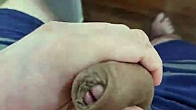 Exibindo O Meu Penis Para Vizinhos Bisexual Twink Brasileiro