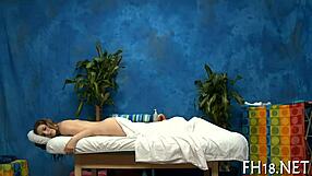 Sexy 18 year old girl 😍