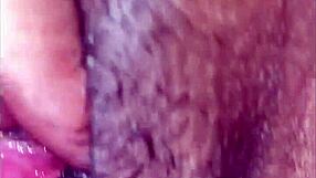 Ženina intenzívna squirting chytená v domácom klipe