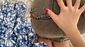 Two Girls Boldly Enjoy Each Other's Asses and Pussies with Intense Muff Diving