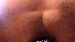 Chileno80 explores intense stretching in a wild gay scene