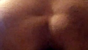 Chileno80 explores intense stretching in a wild gay scene