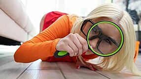 jinkies, i kept cumming on this big cock in costume