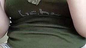 Beautiful Girl Performs Live Dance on Bigo 2