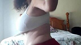 Chicas solo para ustedes, ¿quieren ver acción caliente de abuela o qué?