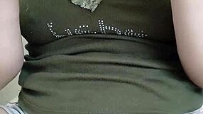 Beautiful Girl Performs Live Dance on Bigo 2